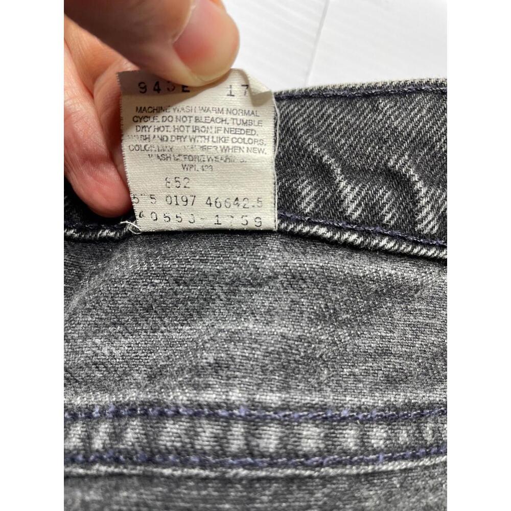 Vintage Levi's Jeans Mens 36x32 Black Relaxed Fit Straight Leg Dark Wash 90's - Picture 7 of 7